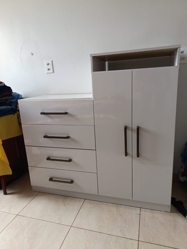 Cômoda 2P 4Gav Áurea